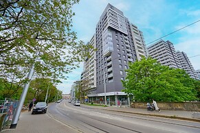 Odra Tower Apartment Wrocław by Renters