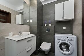 Odra Tower Apartment Wrocław by Renters