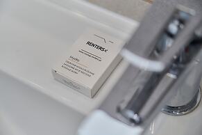 Odra Tower Apartment Wrocław by Renters