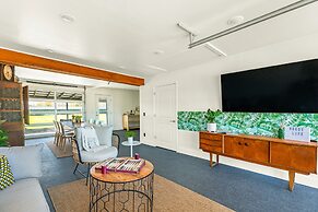 St. Clair Motor Lodge