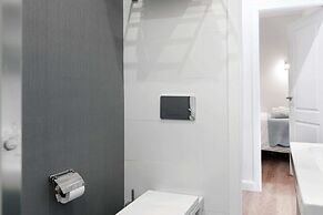 Charming Bright Apartment in Lisbon