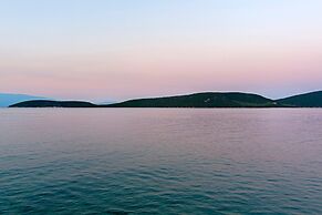 Lichnos Luxury Suites Stoa