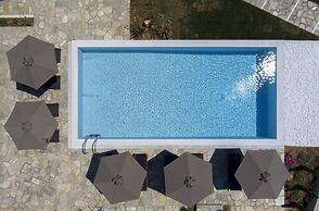 Lichnos Luxury Suites Stoa