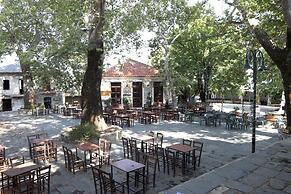 Nikolaou Apartments Upper Floor