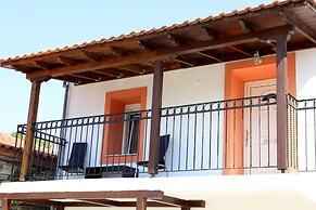 Nikolaou Apartments Upper Floor