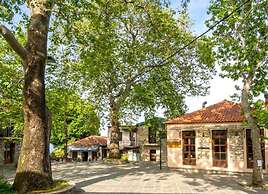 Nikolaou Apartments Upper Floor