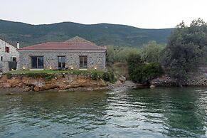 Lichnos Luxury Suite