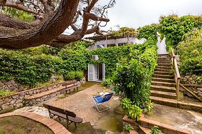 Villa Delle Ninfeee by Napoliapartments