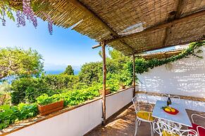 Villa Delle Ninfeee by Napoliapartments