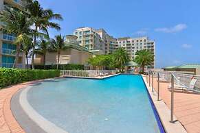 314s Nautical Beach Suite - 2 Beds!, Pools, Jacuzzi, Beach, Shops & Do