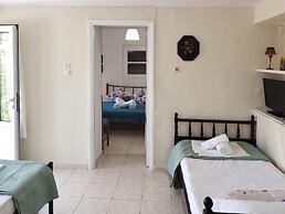 Zina s Cottage in Afetes