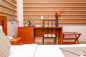 Midindi Hotel & Conference Center