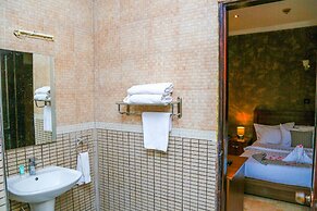 Midindi Hotel & Conference Center