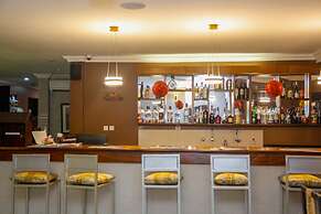 Midindi Hotel & Conference Center