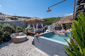 Rock Villas Santorini - Villa Legend Castle View Jacuzzi 130 sq m up t