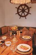 Rock Villas Santorini - Villa Legend Castle View Jacuzzi 130 sq m up t