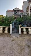 Standard 1-bed Apartment in Komiza no1
