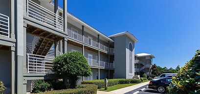 Romar Lakes 103e 2 Bedroom Condo by Redawning