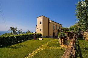 Villa Rococo - Luxury Period Villa With Pool and sea Views