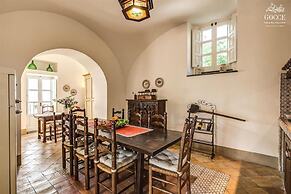 Villa Rococo - Luxury Period Villa With Pool and sea Views