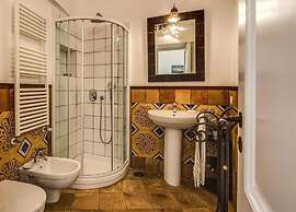 Villa Rococo - Luxury Period Villa With Pool and sea Views