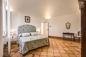 Villa Rococo - Luxury Period Villa With Pool and sea Views