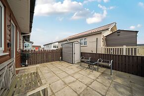 1 Bed Cabin - Sleeps 2 - Pets - 2 Min To Beach