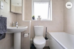 Home in Medway 3bedroom Free Sports Free Parking