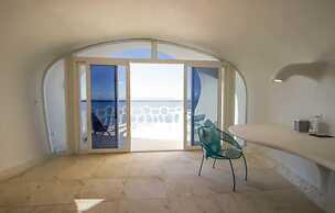 Turtle Studio in Placencia Village