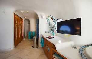 Turtle Studio in Placencia Village