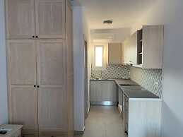 SUN Studio 8 - Close TO 180 Sunset BAR