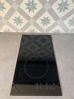 SUN Studio 8 - Close TO 180 Sunset BAR