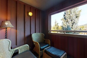 Whistler Village - Best Location - Spacious