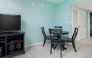 Phoenix All Suites Hotel 308 1 Bedroom Condo by Redawning