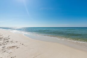 Phoenix Vi 6608 3 Bedroom Condo by Redawning