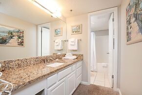 Phoenix Vi 6608 3 Bedroom Condo by Redawning