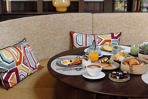 Crowne Plaza Madrid - Centre Retiro by IHG