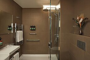 Crowne Plaza Madrid - Centre Retiro by IHG