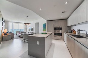 Luxury Beachfront Condo