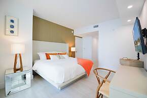 Luxury Beachfront Condo