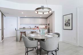 Luxury Beachfront Condo