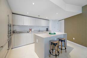 Luxury Beachfront Condo