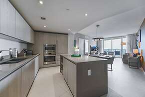 Luxury Beachfront Condo