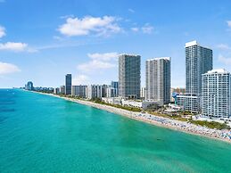 Luxury Beachfront Condo