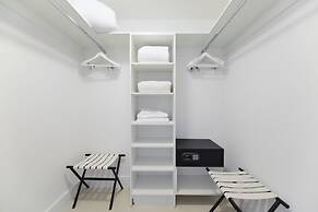 Luxury Beachfront Condo