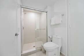 Luxury Beachfront Condo