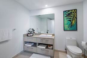 Luxury Beachfront Condo