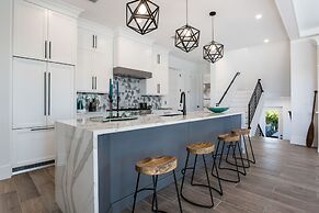 Sizzling Summer Rates at Surf Side Beach House  GULF VIEWS Elevator (B