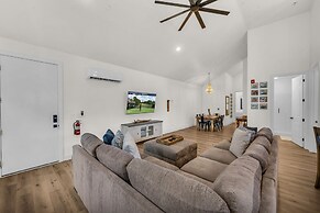 The Sand Hollow Retreat #h8 7 Bedroom Home