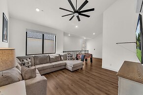 The Sand Hollow Retreat #h8 7 Bedroom Home